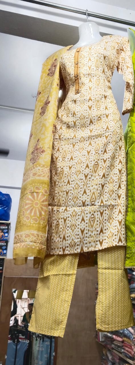 Embracing Elegance: How A Kurta Set Transformed Meera’s Life