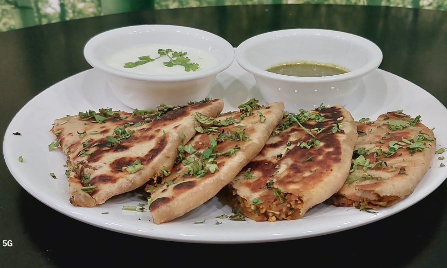Discover the Heartwarming Comfort of Evergreen Aloo Paratha