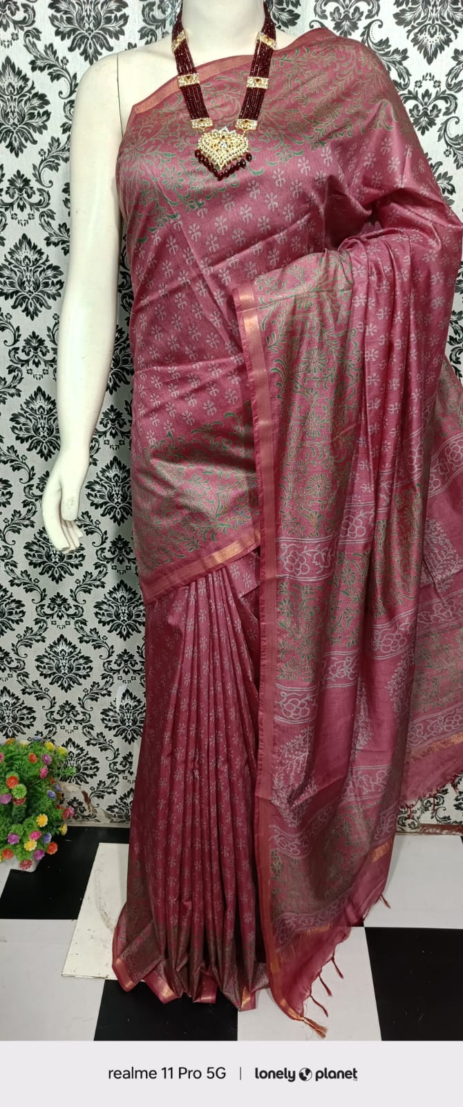 Embrace Timeless Elegance: The Pure Linen Saree That Transforms Lives