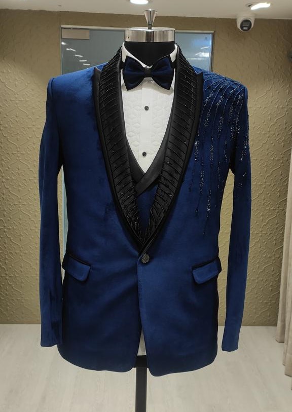 Transforming Occasions: The Magic of an Elegant Blue Velvet Tuxedo