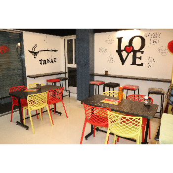 A Culinary Escape: Unveiling the Dining Experience at Treat Studio Cafe