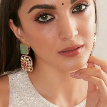 Transforming Engagements: The Magic of Makeup for a Radiant Celebration