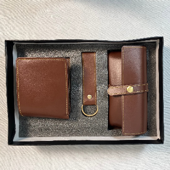 Elevate Your Corporate Gifting Game with Premium Leather Gifts