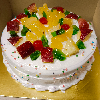 Embracing Sweet Moments: How Vanilla Fruit Cake Solves Your Celebration Woes