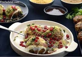 Savoring Tradition: How Madhuram Sweets' Indian Chaat Variety Solves Your Culinary Cravings
