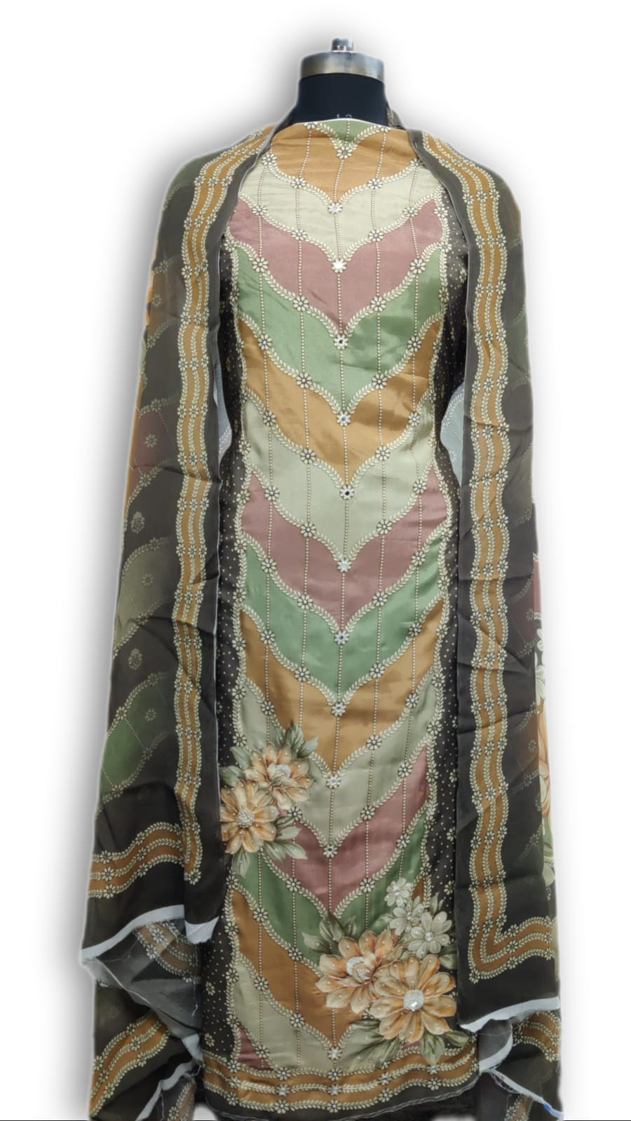 Transform Your Wardrobe: Embrace the New Spring & Summer Collection