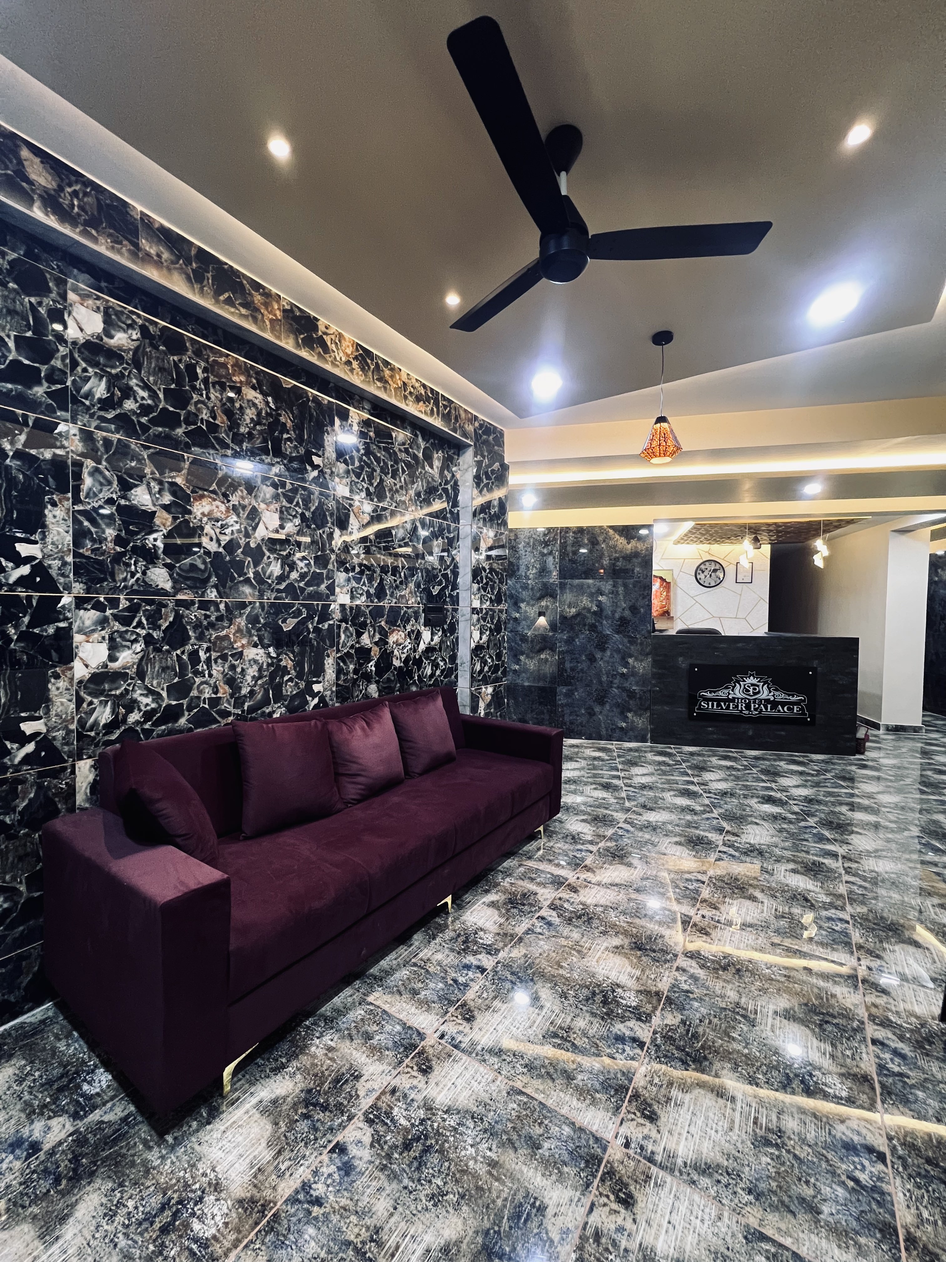 Finding Comfort in Simplicity: The Story of Hotel Silver Palace’s Non-AC Rooms