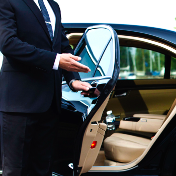 Effortless Journeys: The Perfect Airport Transfer Solution for Busy Professionals