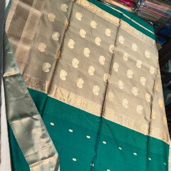 Revive the Traditional Style with Handloom Sarees: A Sustainable Fashion Choice