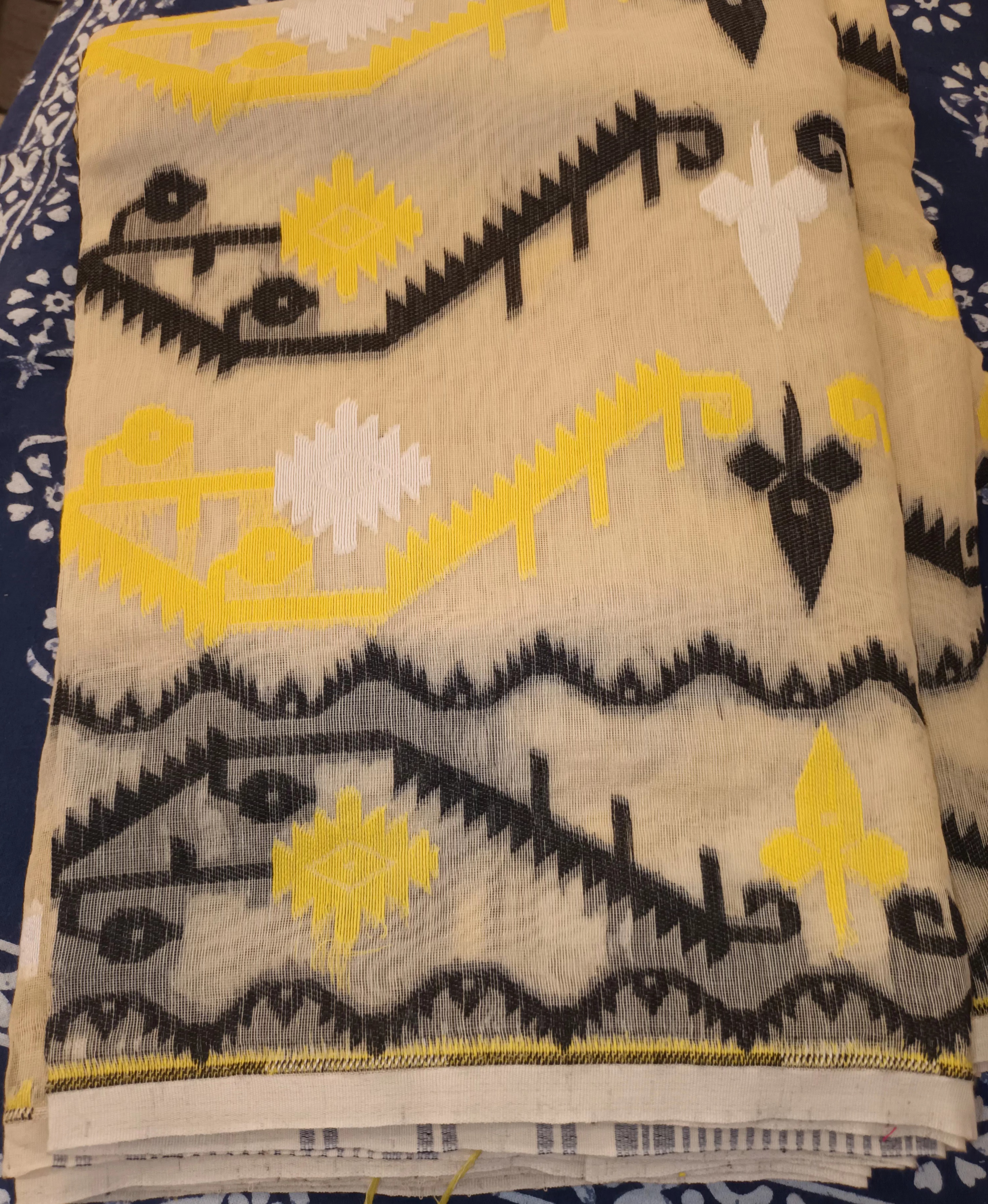 Embracing Tradition: The Story Behind Khushnuma Dhakai Jamdani