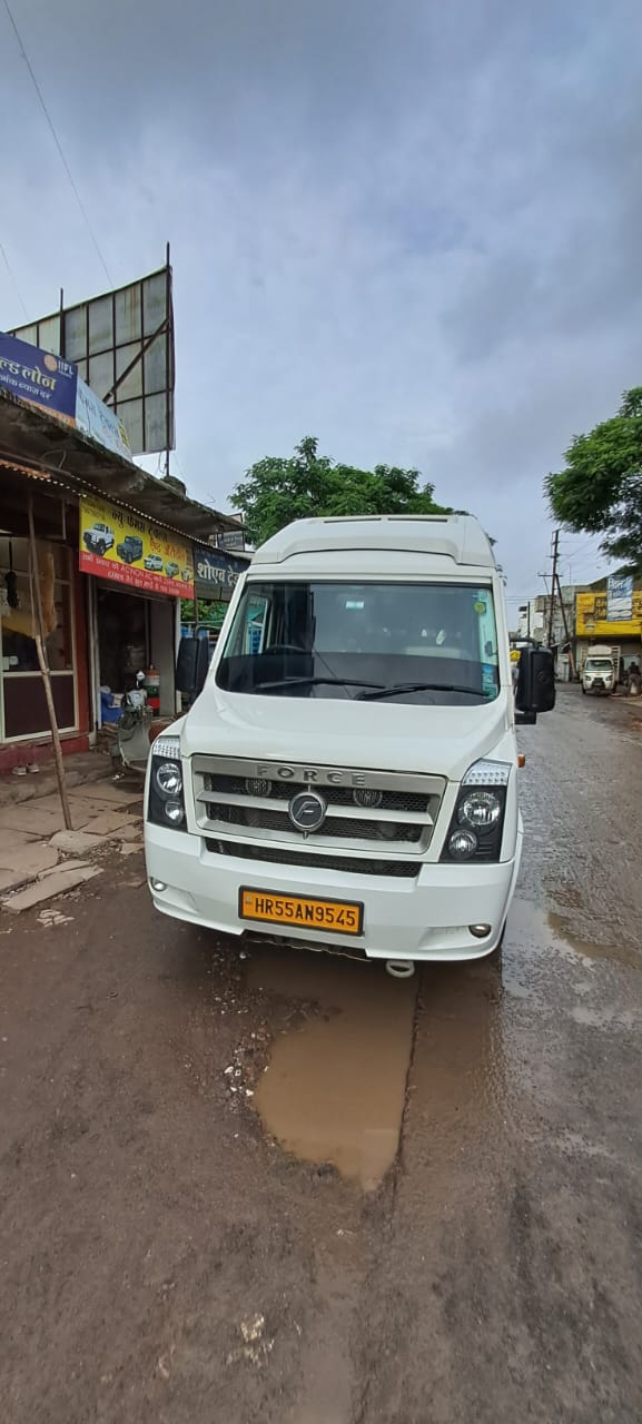 Transforming Journeys: How Force Traveller Became the Backbone for Indian Entrepreneurs