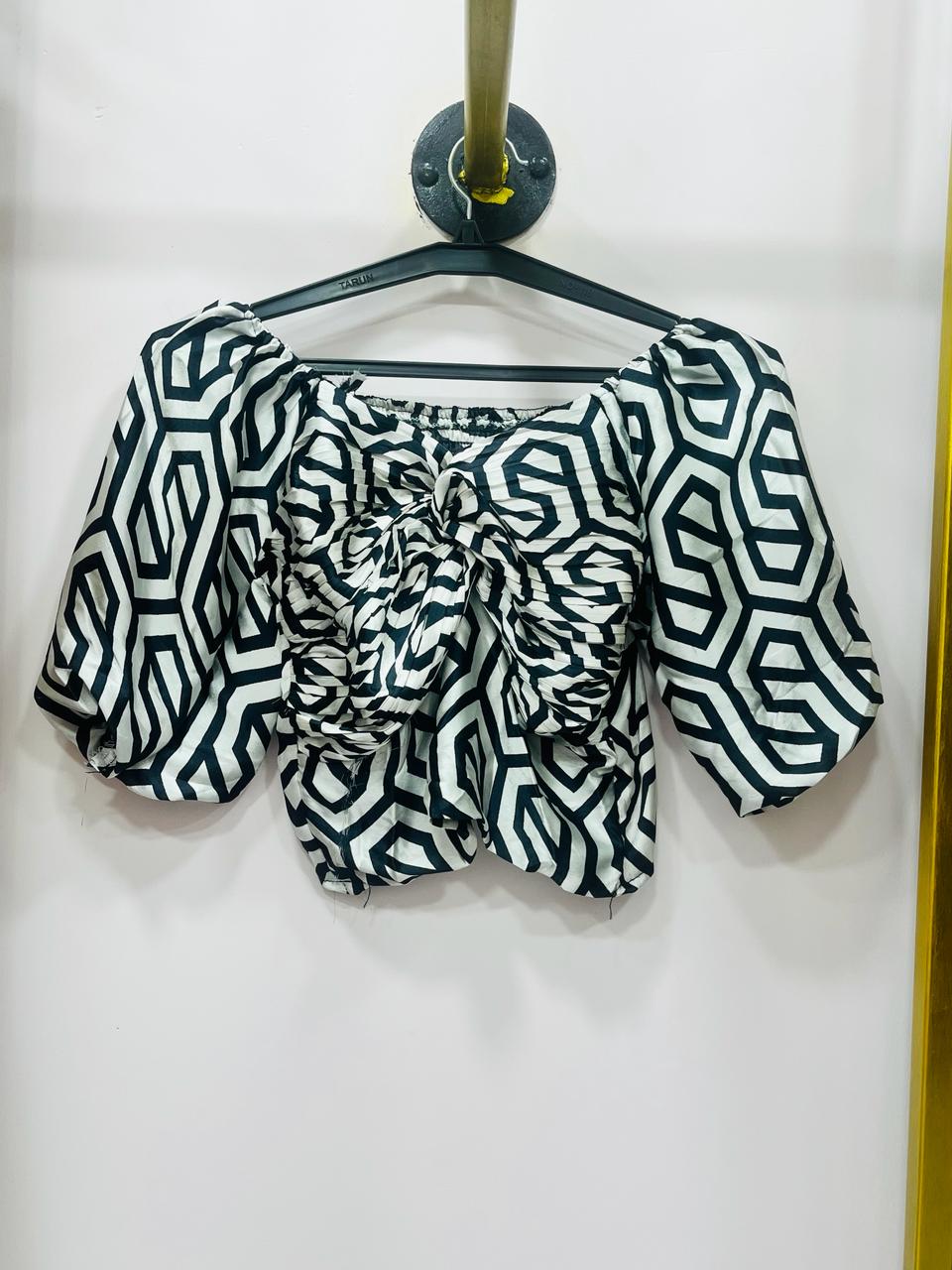 The Chemistry of Style: Transforming Wardrobes with The Pink Lady Fashion