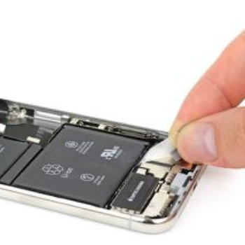 Revive Your Phone’s Life: A Tale of Battery Replacement