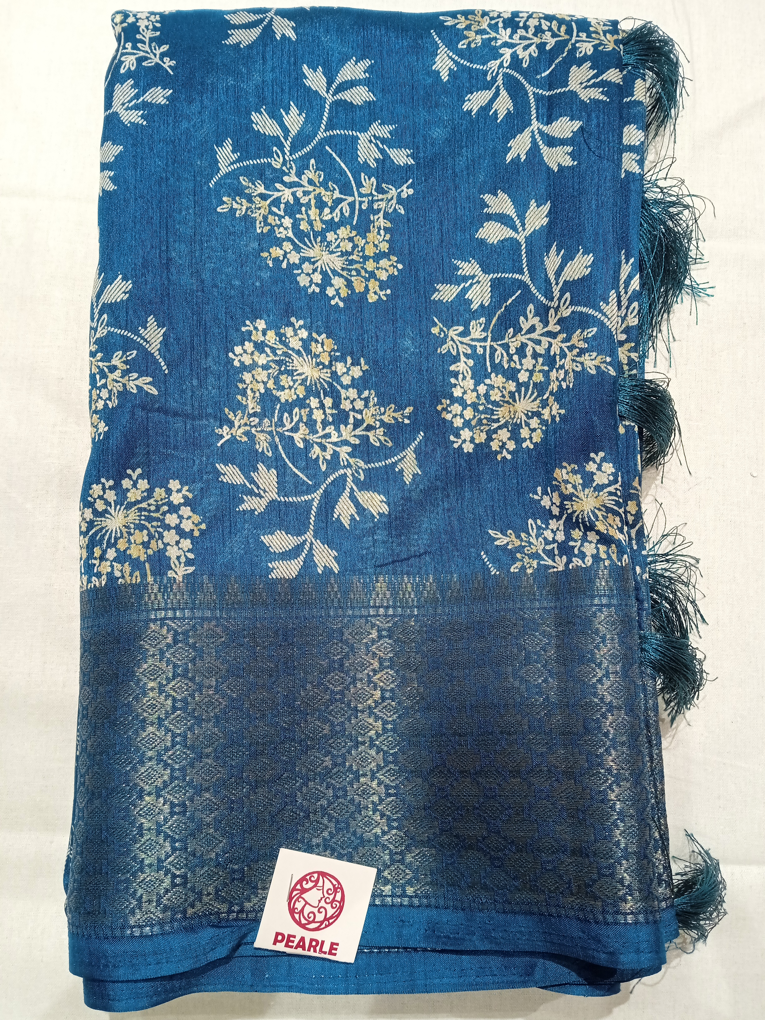 Embrace Elegance: How Muslin Silk Sarees Transform Lives