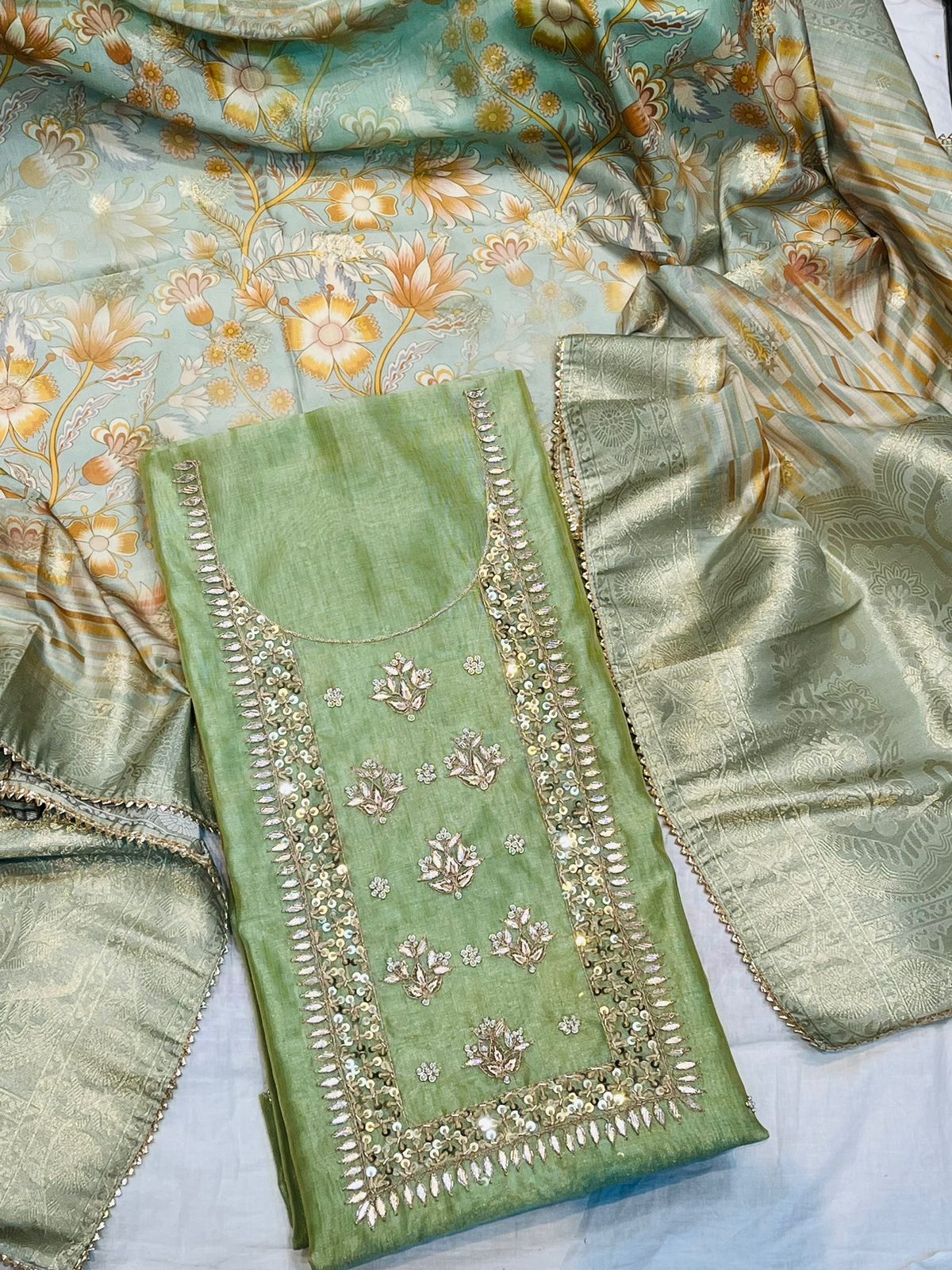 The Elegance of Indian Tradition: Transform Your Wardrobe with Tissue Silk