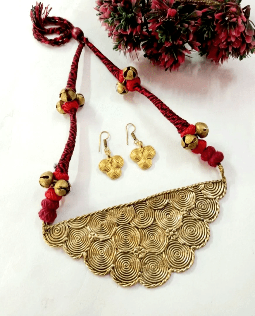 Embrace Tradition with Ekani Charulata: A Necklace Set for the Modern Indian Woman