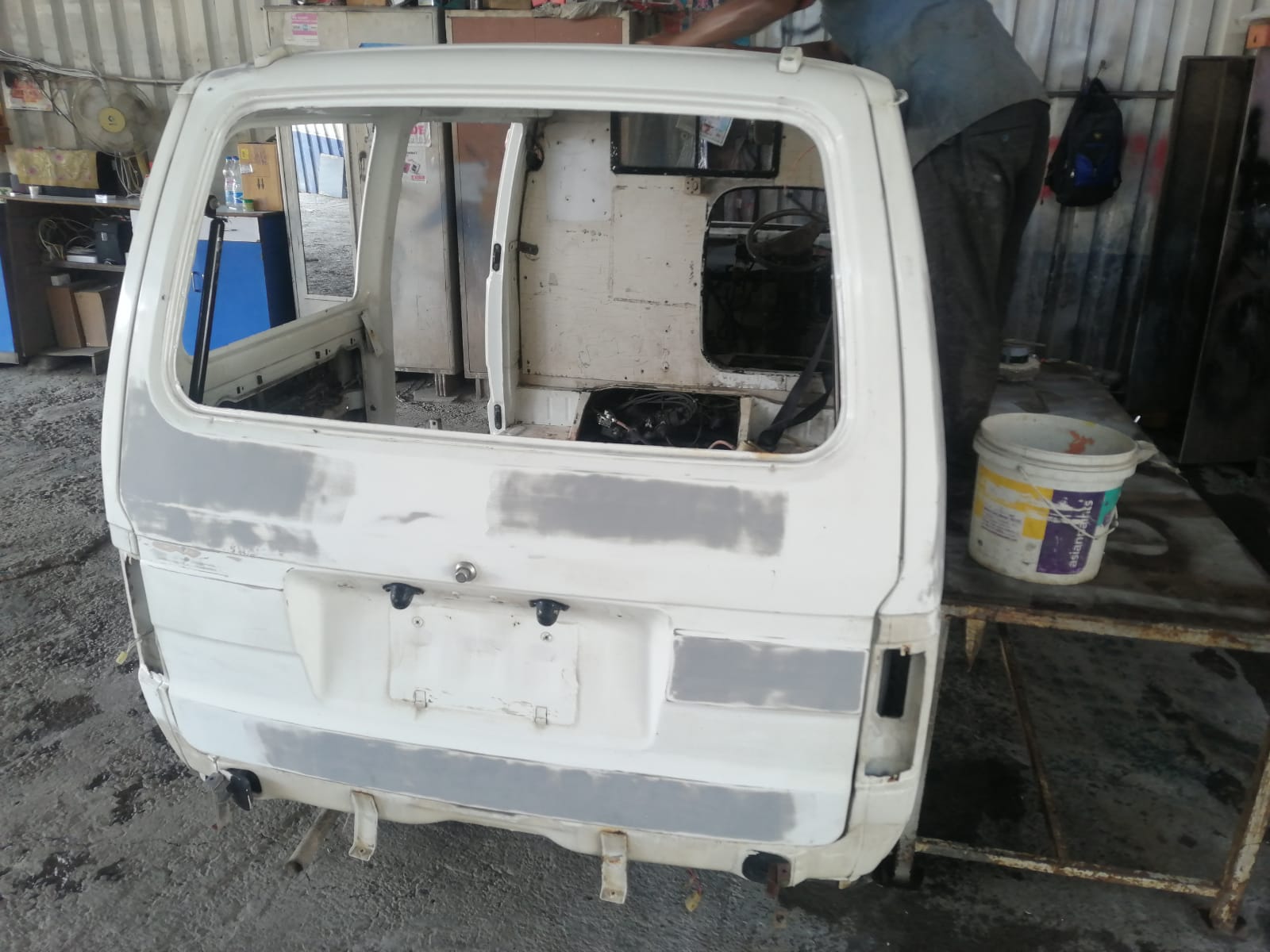 Unveiling the Secret to Stress-Free Vehicle Dent Repair