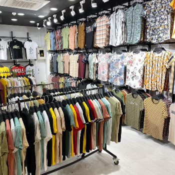 Empowering Pooja Garments: Transforming Customer Service for Indian Retailers