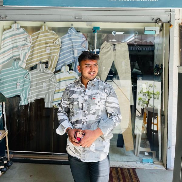 Mens Clothing Shop in Bhudhwar Peth Pune