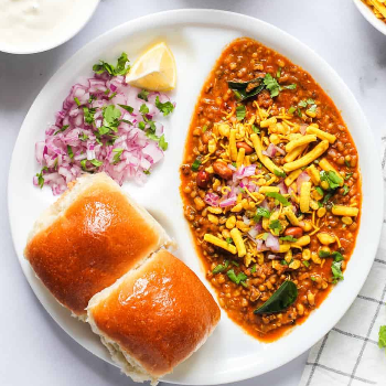 Savoring Tradition: How Misal Pav Brings Joy to Urban Souls