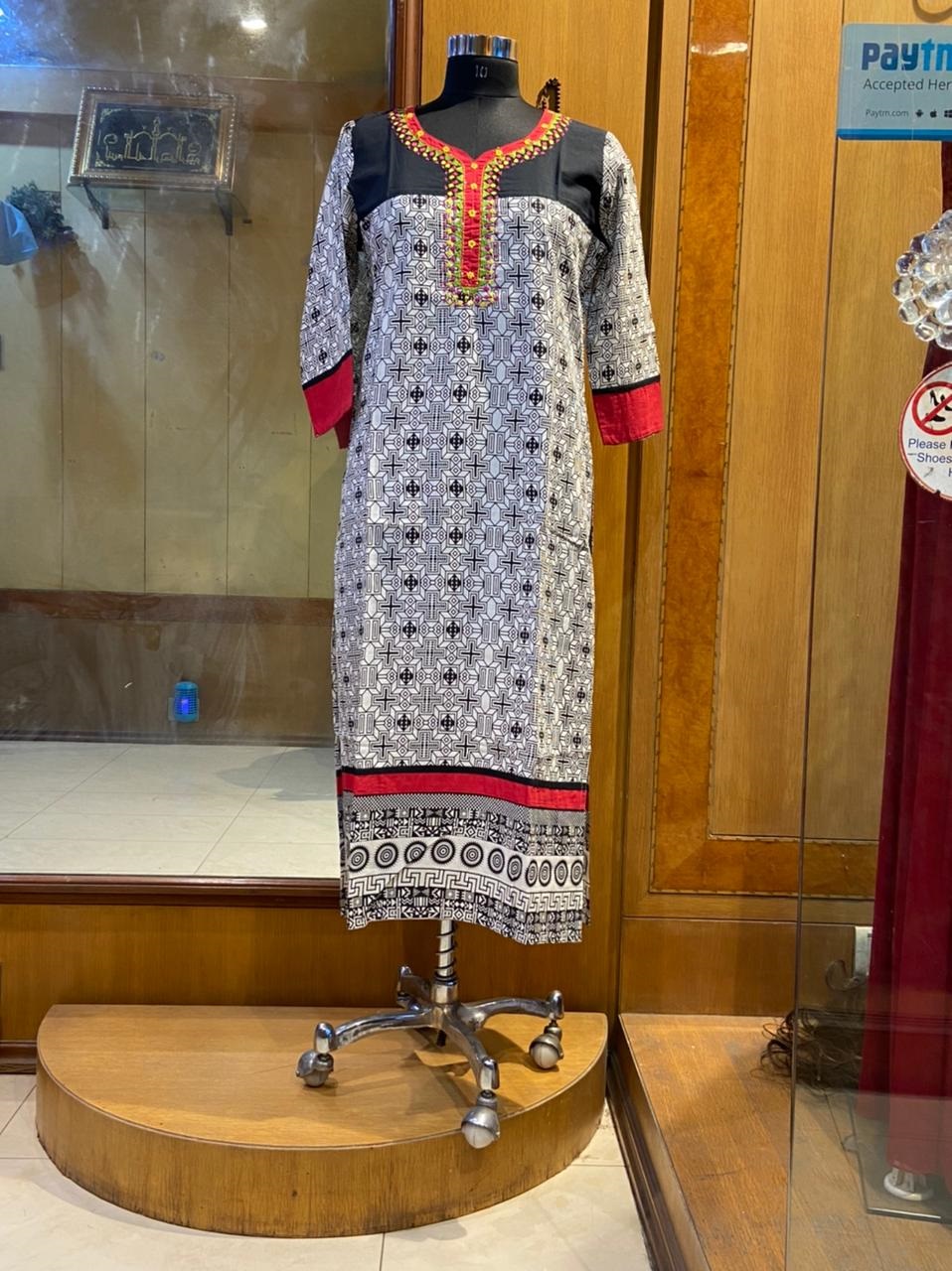 Embrace Elegance: How Jaipuri Printed Kurtis Solve Your Fashion Dilemma