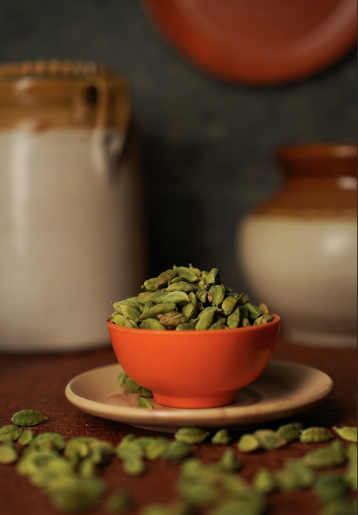 The Secret Spice: How Premium Elachi Cardamom Transformed Rekha’s Culinary World