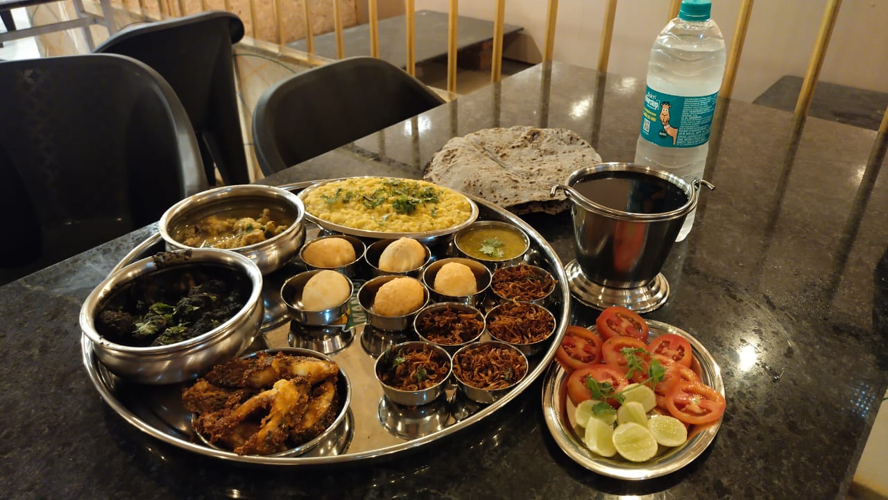 Savoring Tradition: How Chicken Thalis Became the Heart of Meena's Culinary Journey