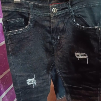 Embracing Style and Comfort: How Tattered Jeans Fit the Modern Indian Lifestyle