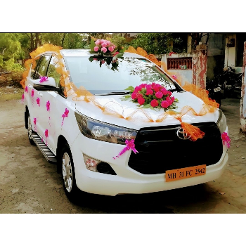 The Perfect Ride: Making Your Wedding Day Stress-Free with Reliable Car Rentals