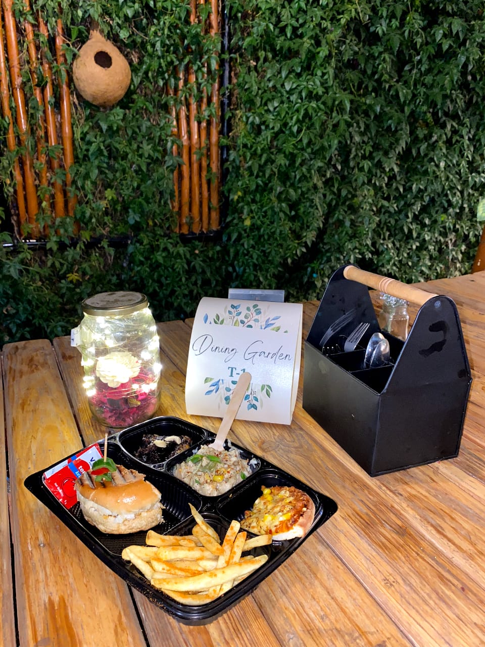 Savor the Celebration: How Party Platters Under 199 INR Transform Gatherings