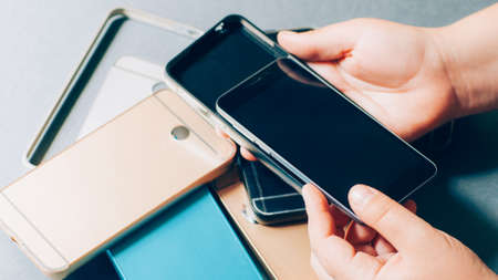 Revive Your Finances: Easily Sell Your Old Phones in India