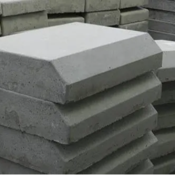 Kerbstone