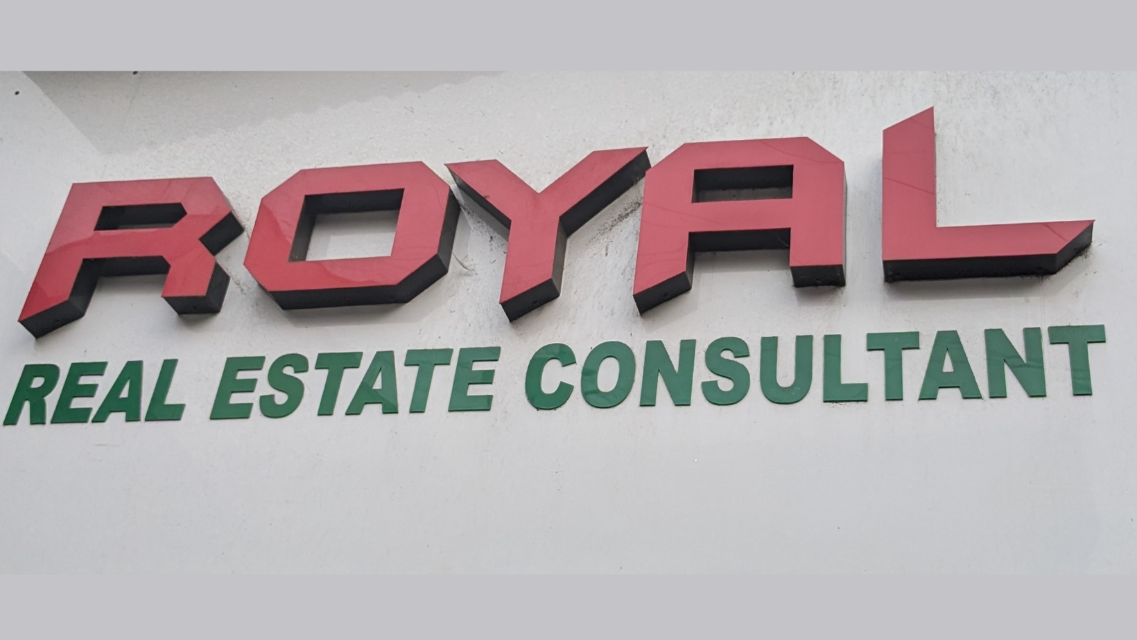Royal Real Estate Consultant