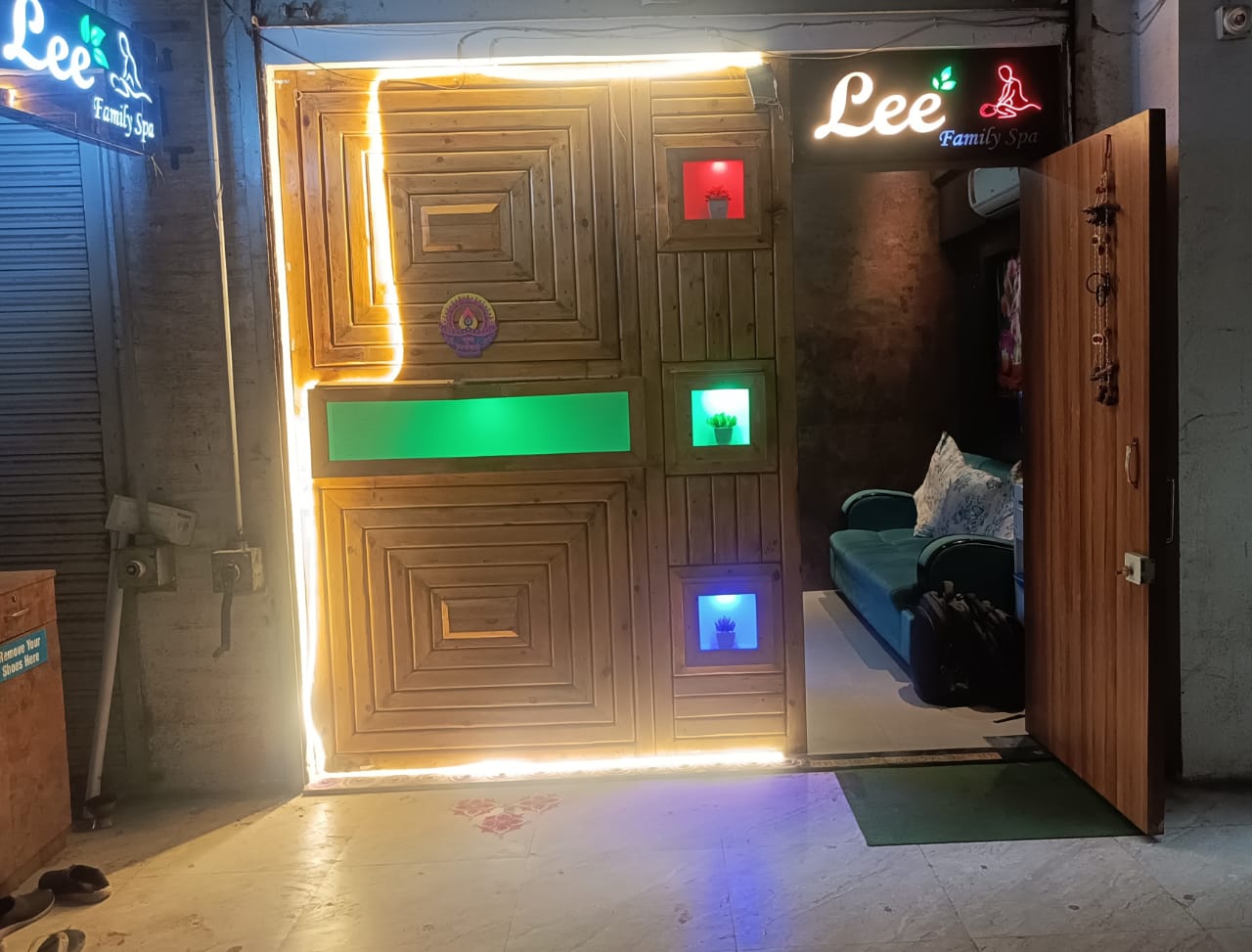 Banner Lee Family Spa