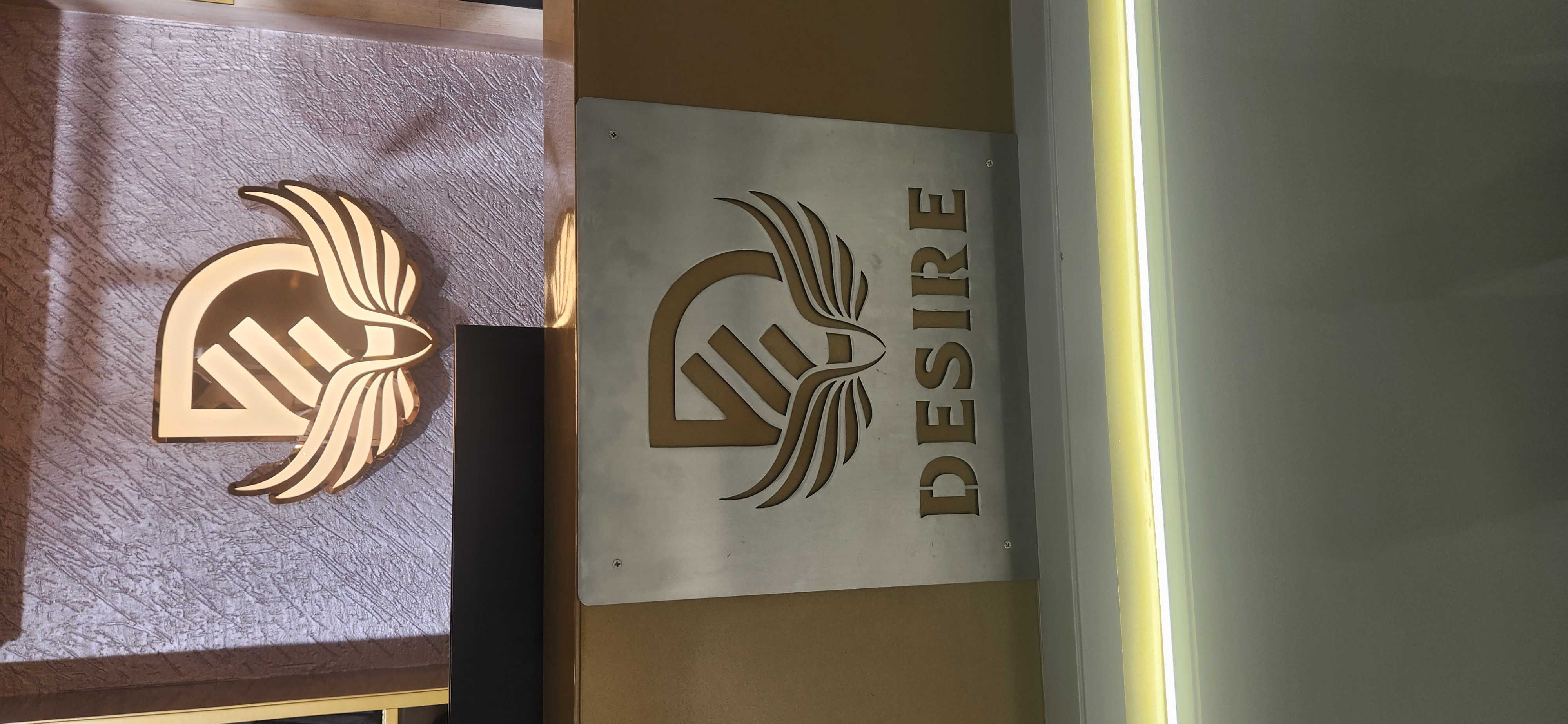 Banner DESIRE SHOES&CLOTHES