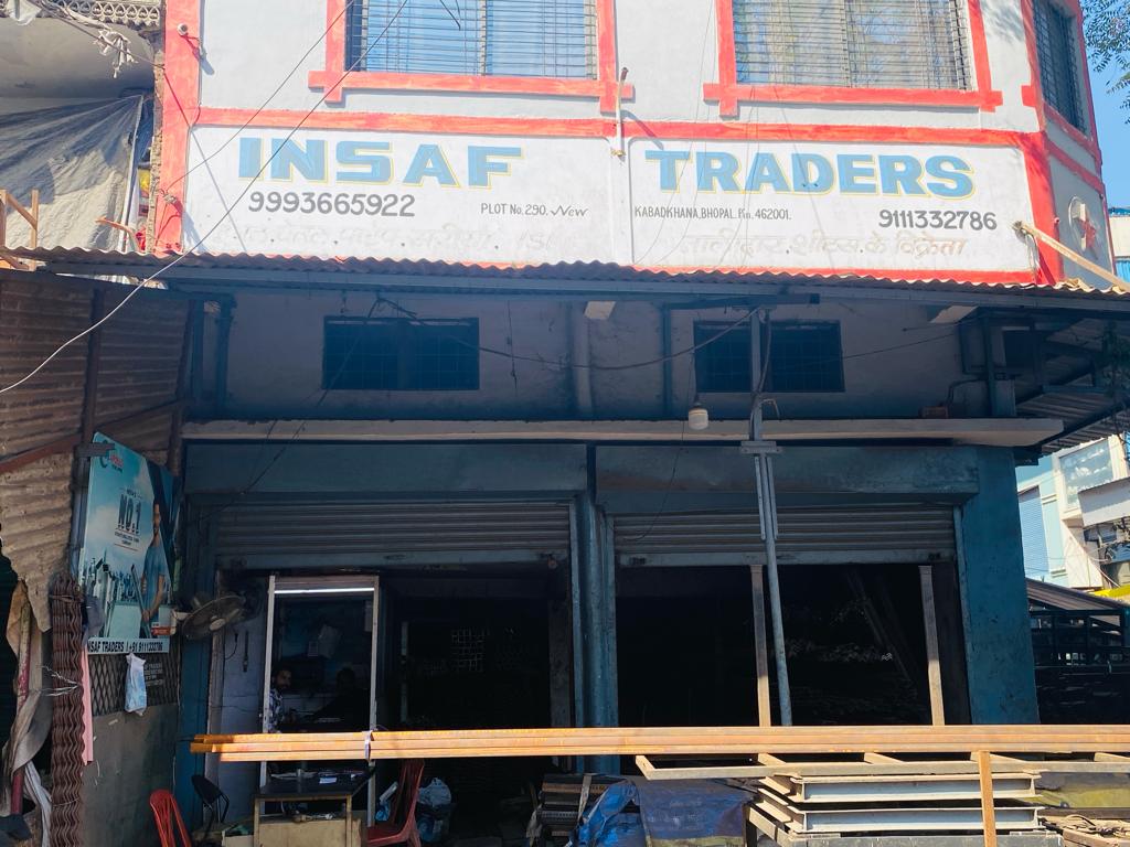 Banner Insaf Traders