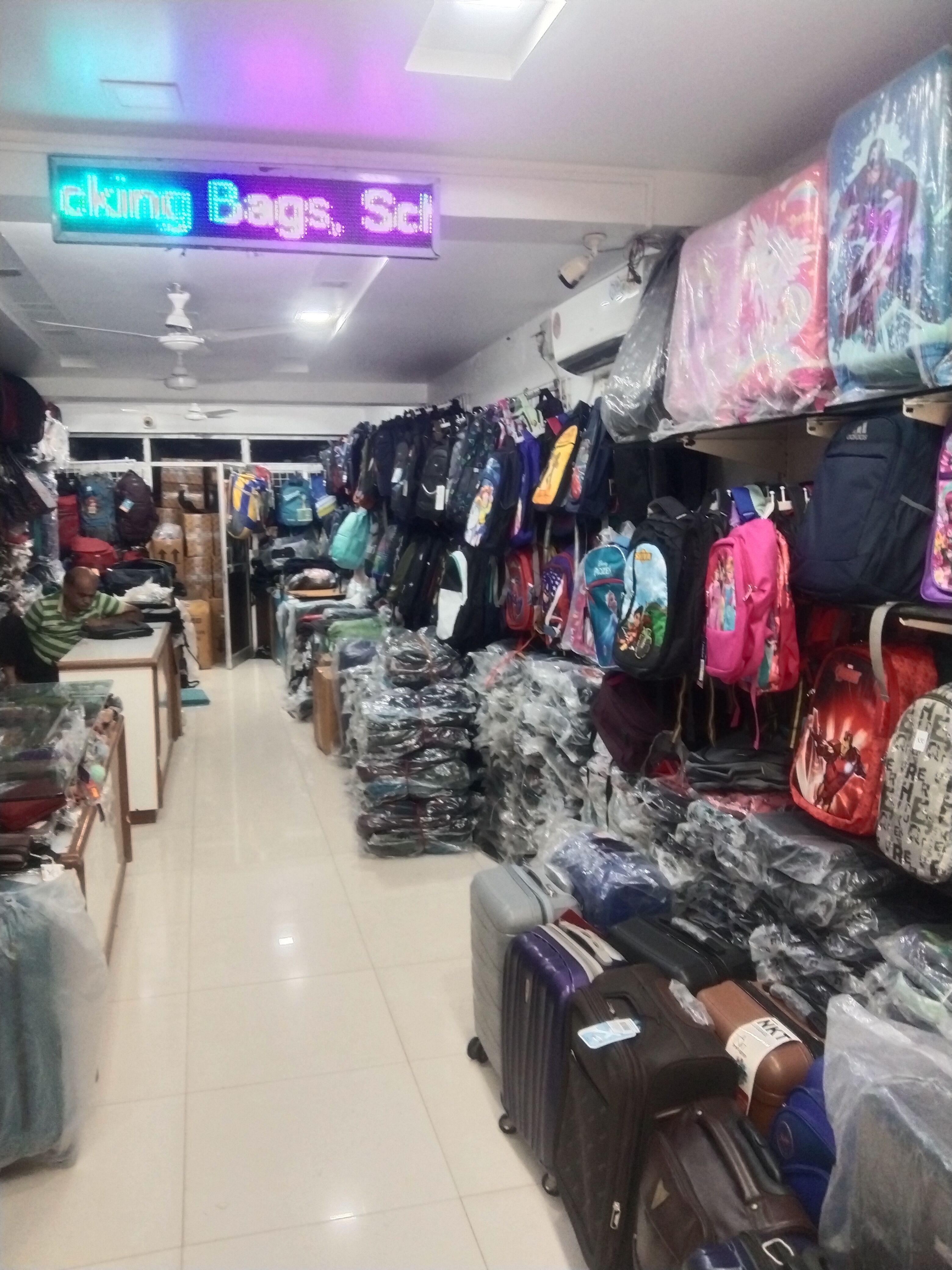 Banner LUGGAGE EXPRESS