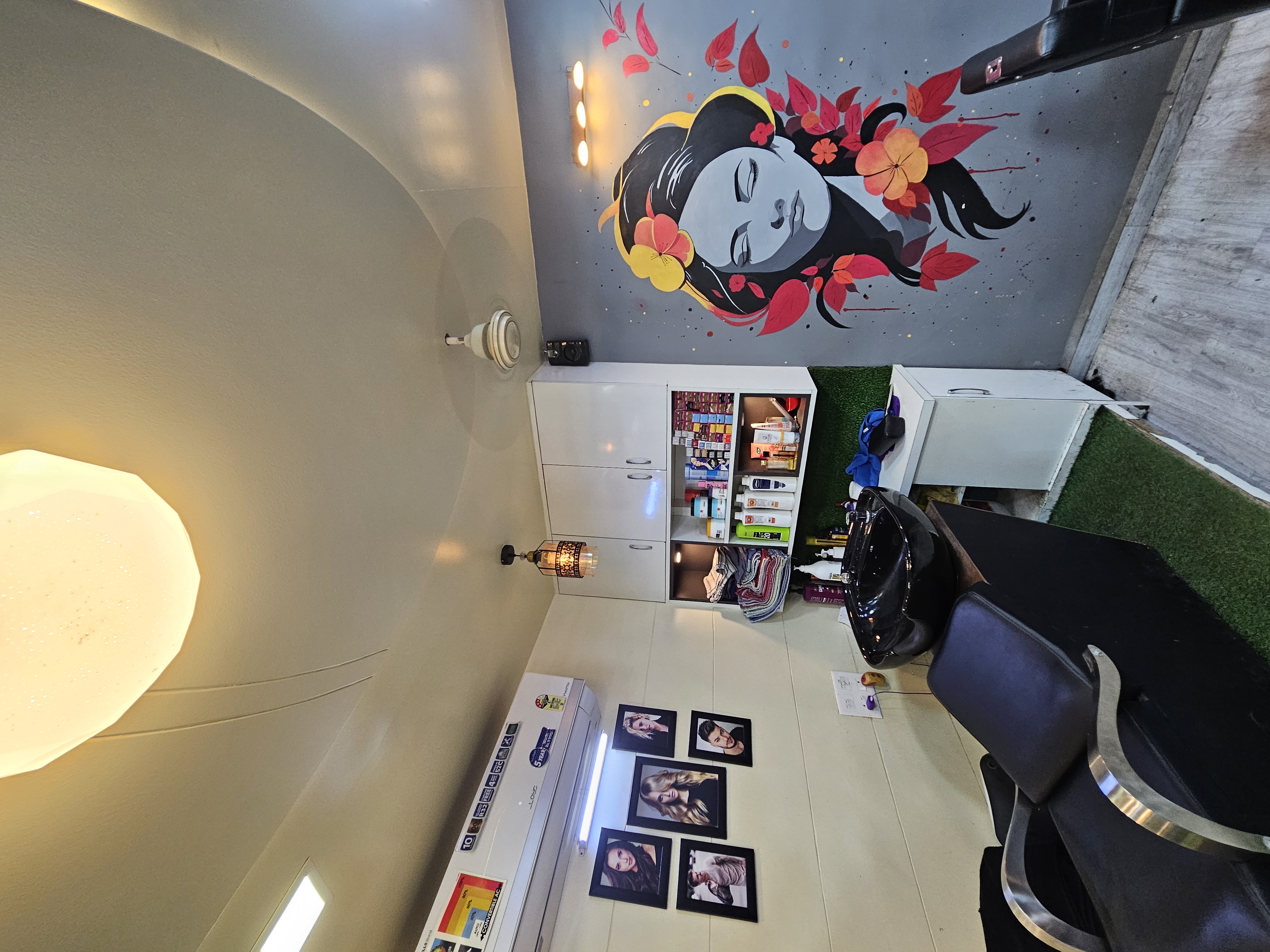 Banner Sandy's Unisex Salon