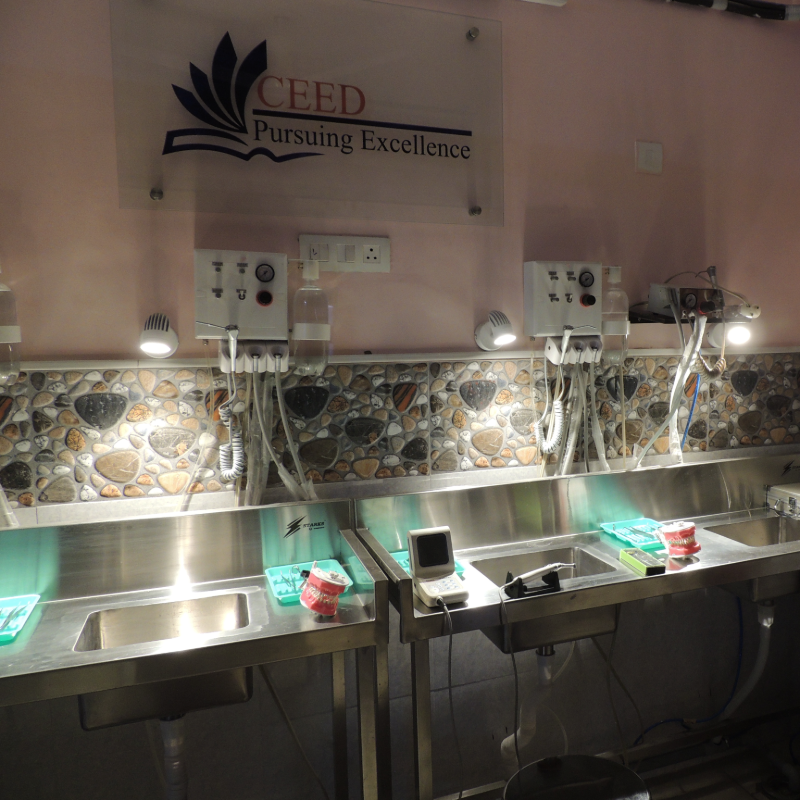 Smile Carve Dental Clinic & Facial Aesthetic Center gallery image