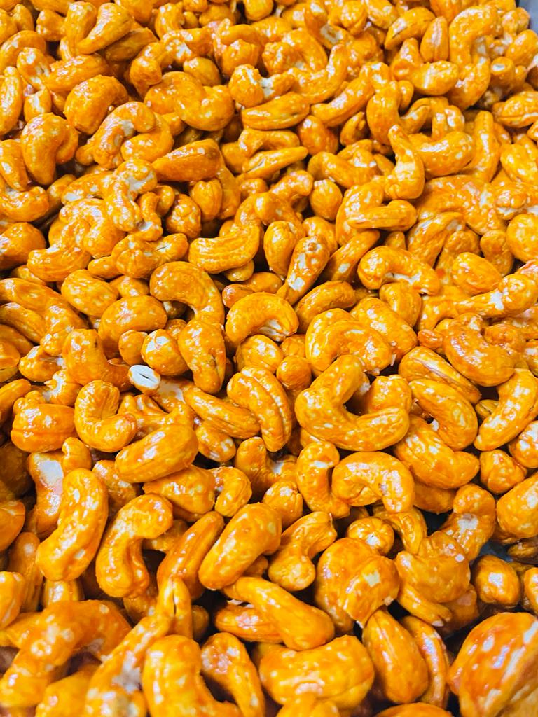 Cheese cashews-https://i-media.vyaparify.com/vcards/products/10092/WhatsApp-Image-2023-10-12-at-17.53.18.jpeg Image