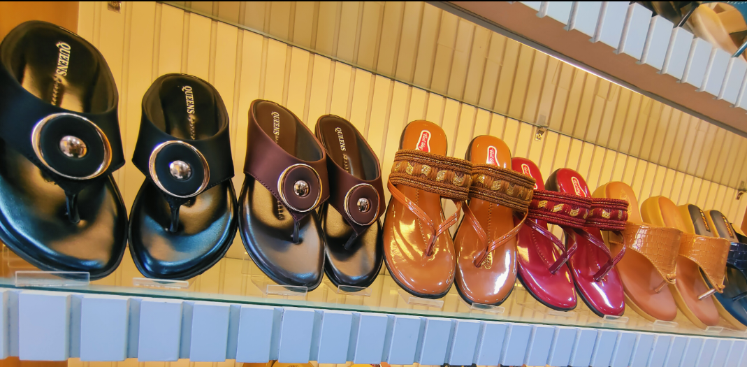 Ladies Sandal-https://i-media.vyaparify.com/vcards/products/10673/Screenshot_2023_1018_150510.png Image