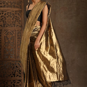 For pedal saree Heena Ansari Handloom Mominpura Jama Masjid Chok