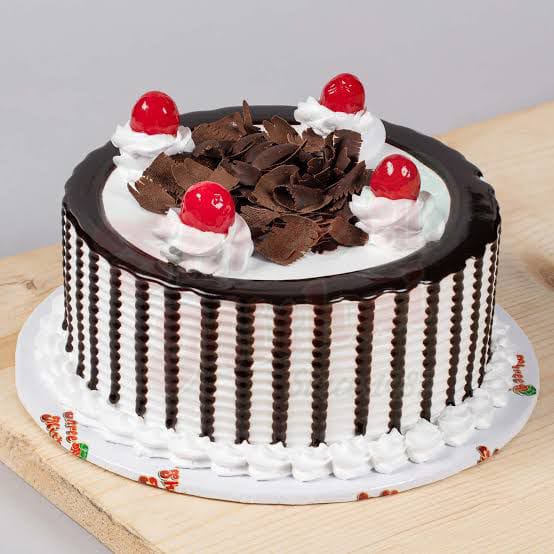 Black Forest Cake (500gm) Neha's Yummy Cake & Cafe 157, Shreemant Thorle Bajirav Peshve Rd, Apte Ghat, Shaniwar Peth, Pune, Maharashtra 411030, India