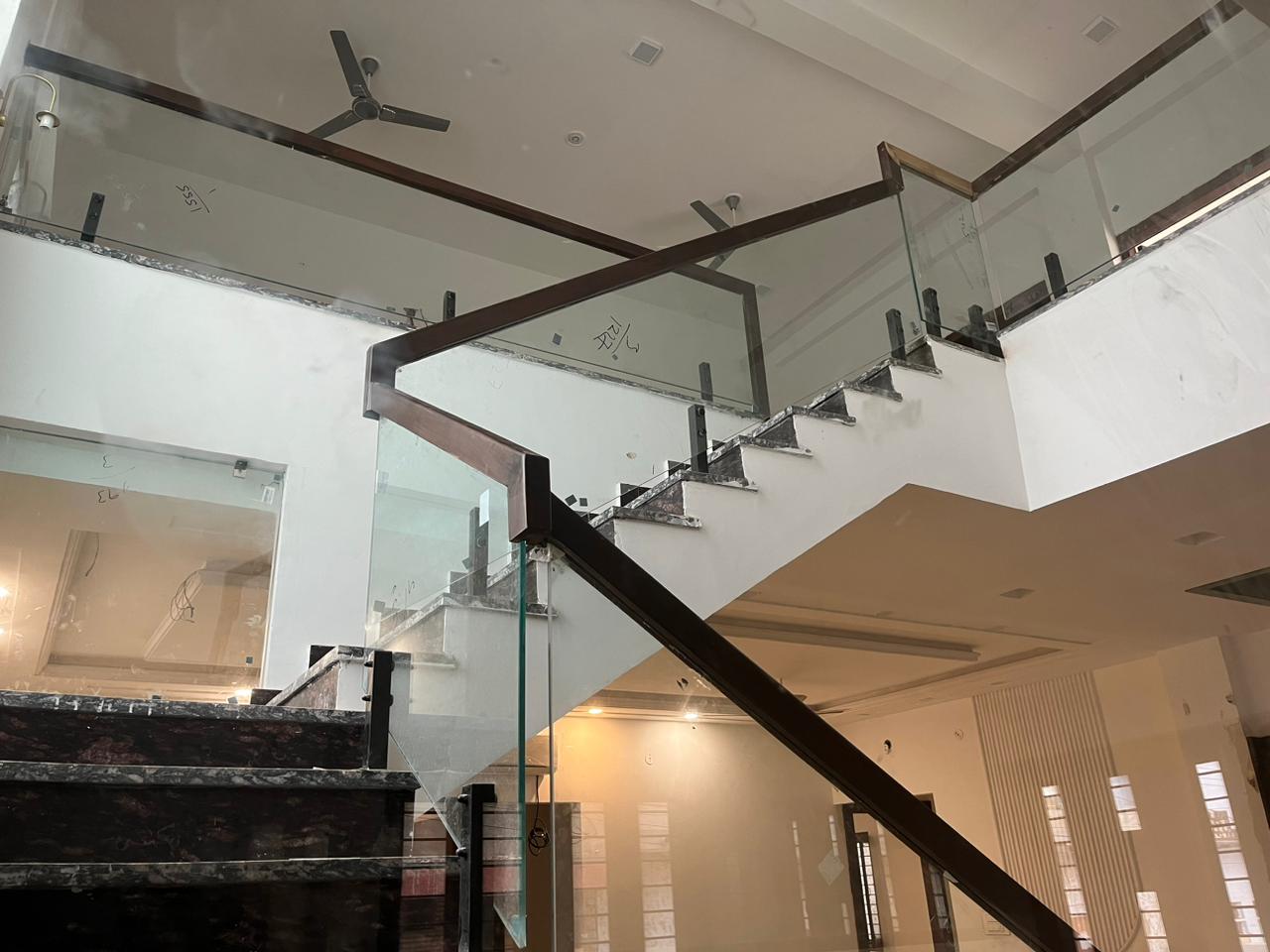 Glass and  wooden  Railings Kohinoor Creation Atul Nagar Thathipur, Near Darpan Coloni