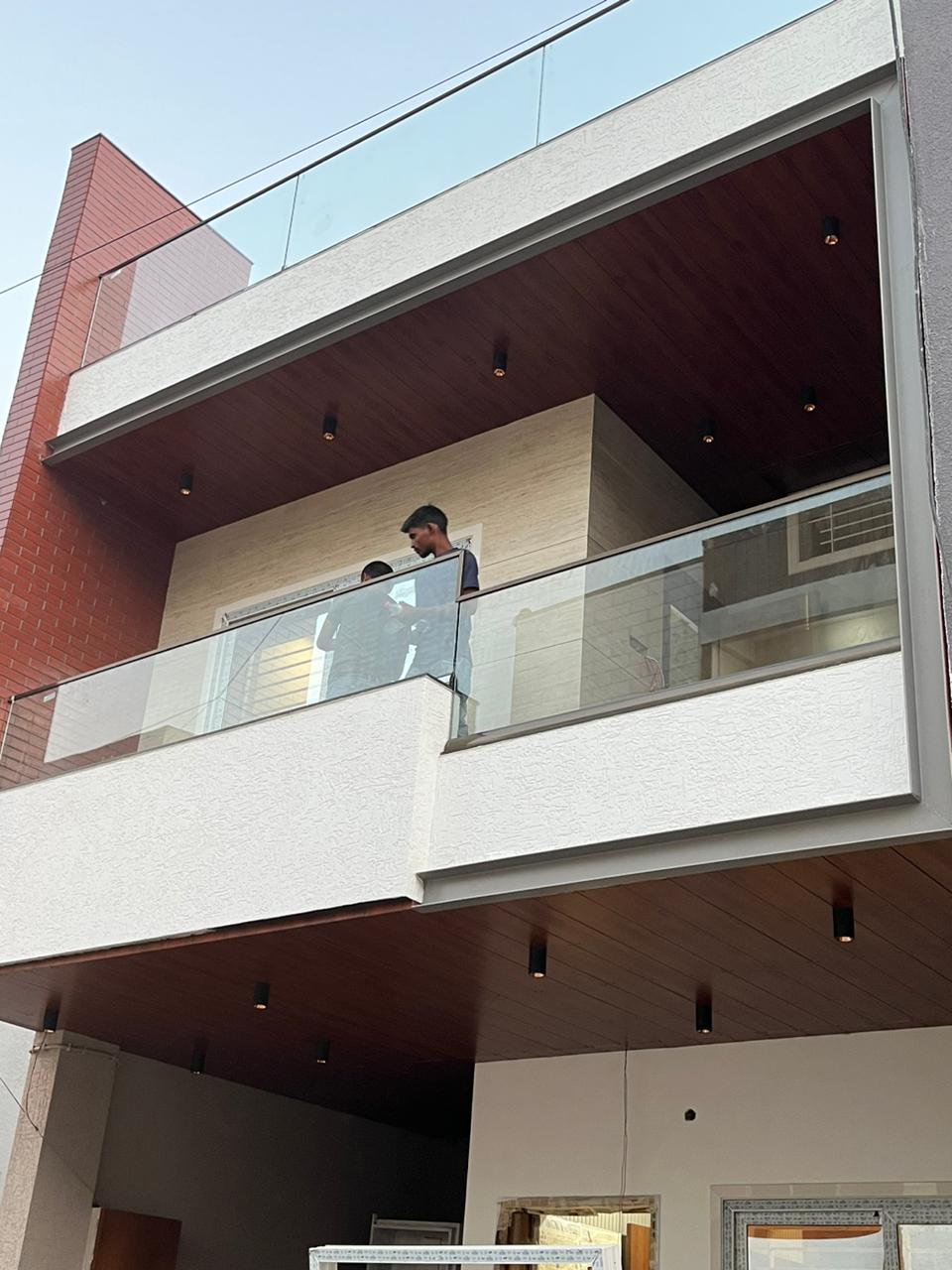 Glass and Steel Railings Kohinoor Creation Atul Nagar Thathipur, Near Darpan Coloni