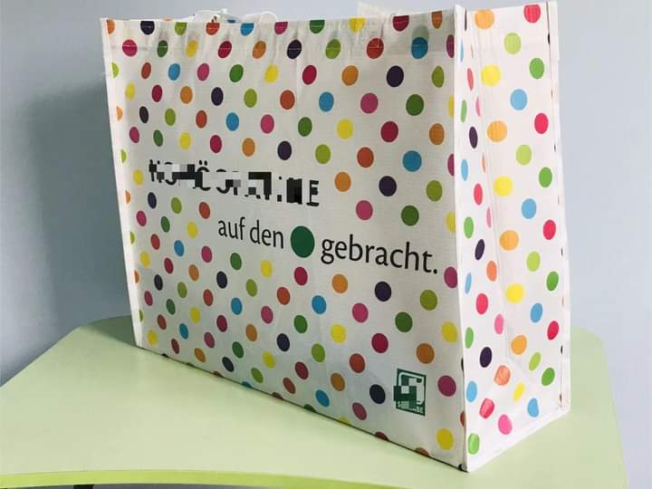Paper Bags-https://i-media.vyaparify.com/vcards/products/13066/fd97ca37-bae8-490c-9905-6004d97e01a6.jpeg Image