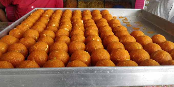 Sweets-https://i-media.vyaparify.com/vcards/products/13146/sweet-4.jpg Image