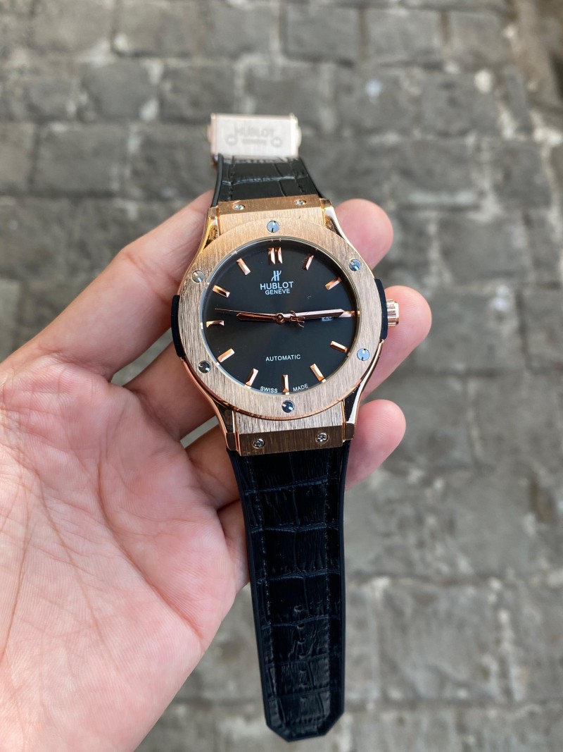 Hublot Watch-https://i-media.vyaparify.com/vcards/products/149307/25.jpg Image
