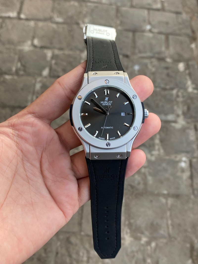 Hublot Watch-https://i-media.vyaparify.com/vcards/products/149310/27.jpg Image