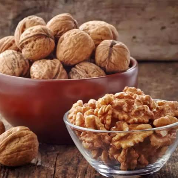 Walnuts-https://i-media.vyaparify.com/vcards/products/151856/product_1740658348_67c056ac78d93.png Image